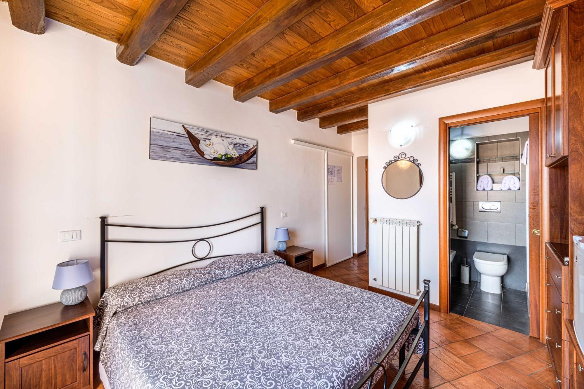 Bb Il Re Alla Reginella Guest House Rome Luaran gambar