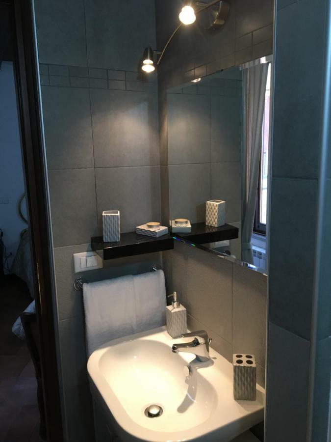 Bb Il Re Alla Reginella Guest House Rome Luaran gambar