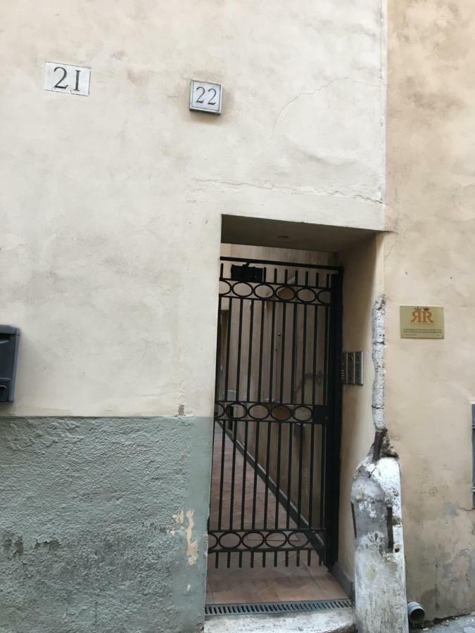 Bb Il Re Alla Reginella Guest House Rome Luaran gambar