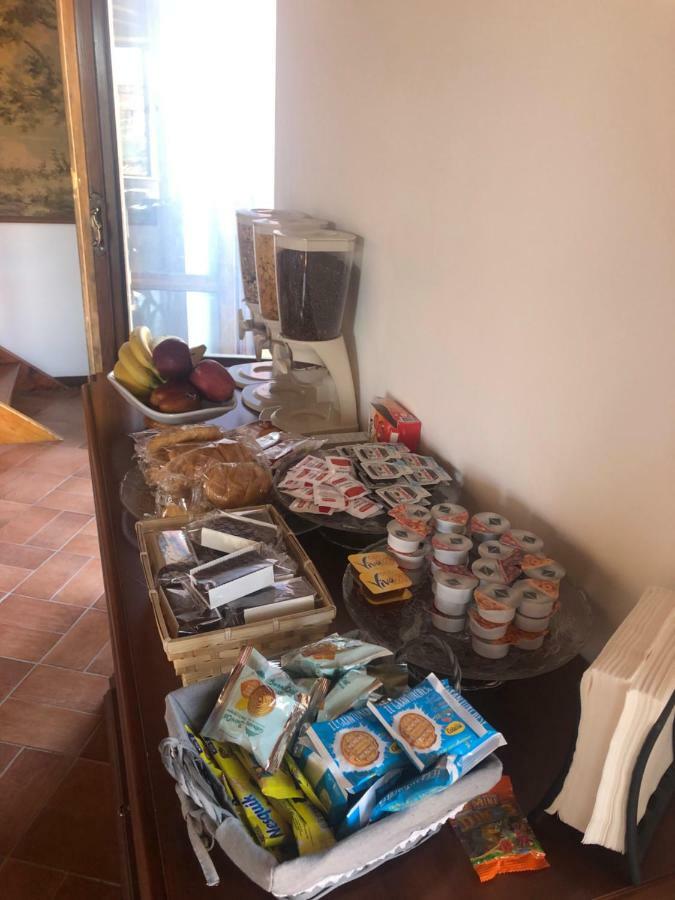 Bb Il Re Alla Reginella Guest House Rome Luaran gambar