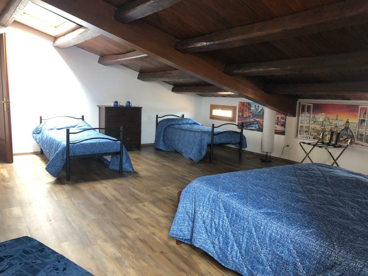 Bb Il Re Alla Reginella Guest House Rome Luaran gambar